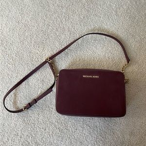 Michael Kors Jet Set Crossbody